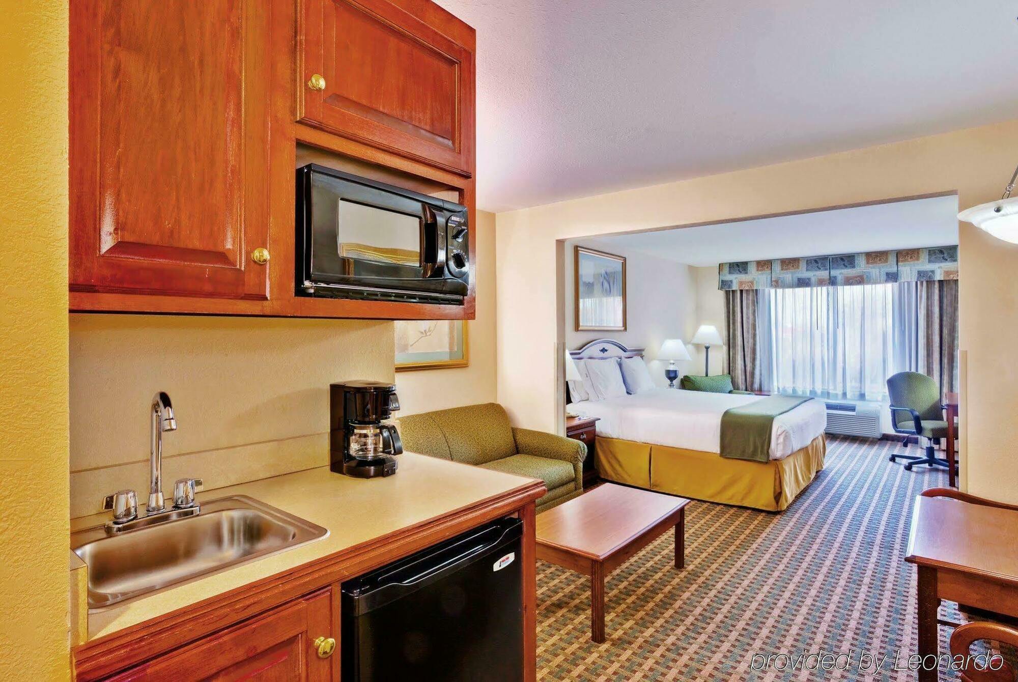 La Quinta Inn & Suites By Wyndham Meridian Rum bild